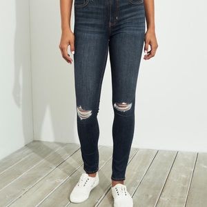Hollister Ripped Knee Skinny Jean